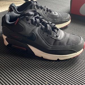 Boys Nike AirMax 90 Size 6